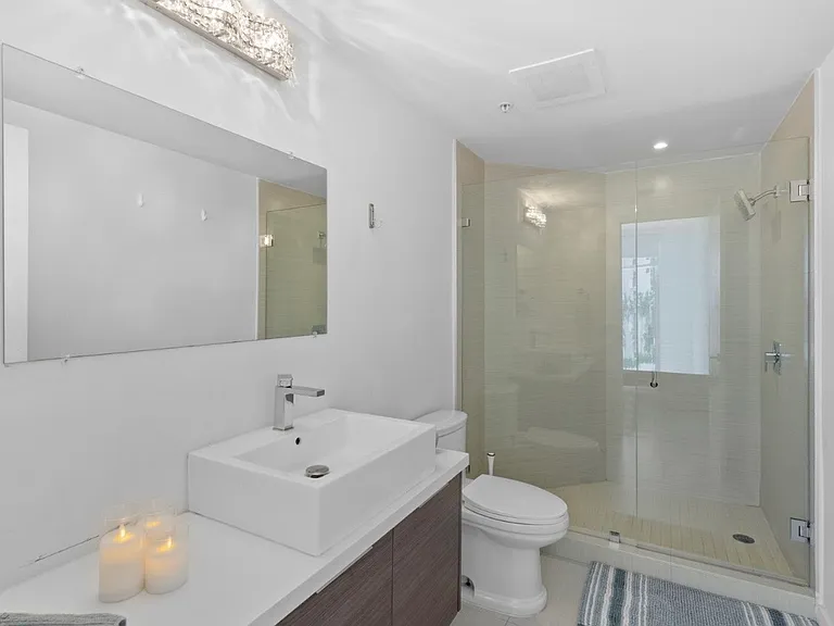 1010 SW 2nd Ave #609 — Photo 10