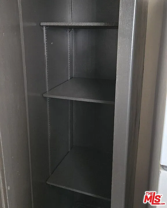2 bed, 2.0 bath, 900 sqft, $1,900 — Photo 3