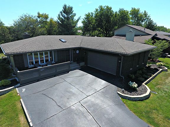 2nd image of 2464 E Lake Shore Dr