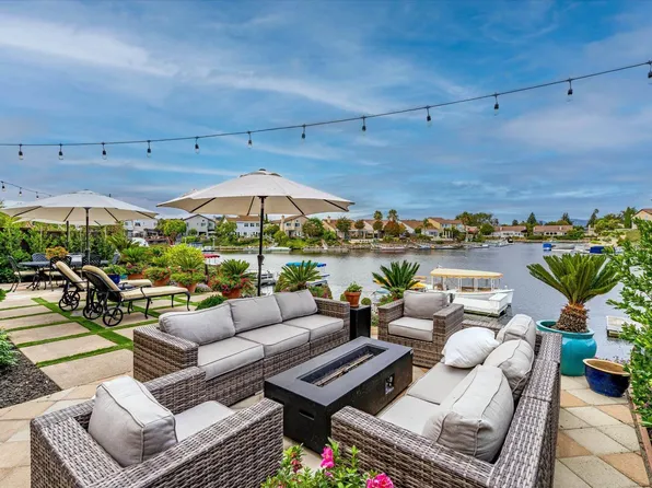 66 S Newport Drive, Napa, CA 94559