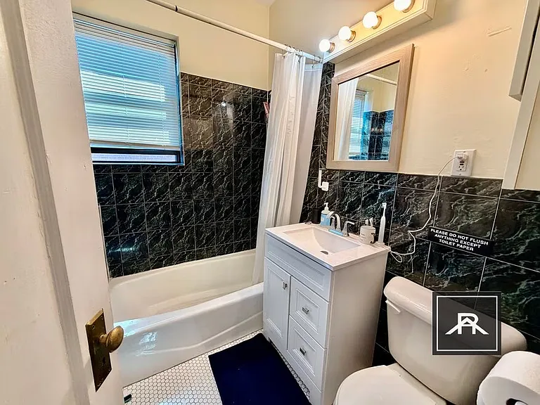 20 Park Vale Ave #11 — Photo 10