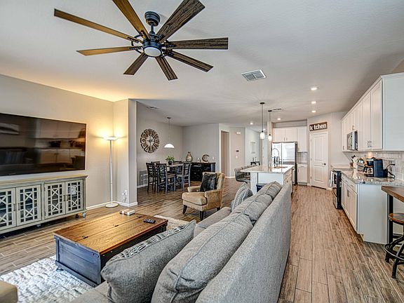 3rd image of 17822 W Villa Hermosa Ln