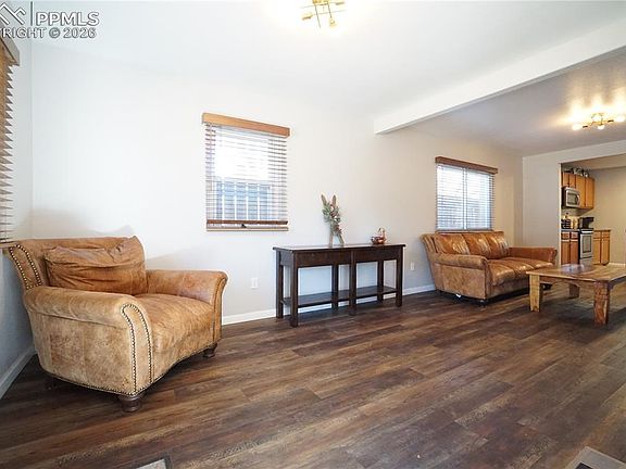 5th image of 1713 Arbor Way