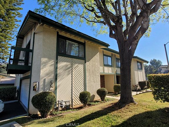 4th image of 2317 E Curtis Ct #9