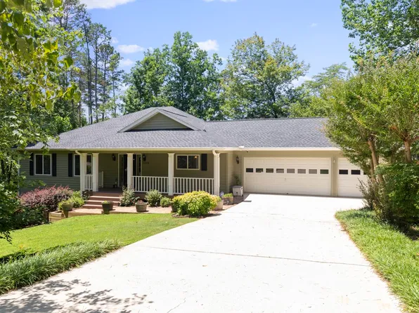 3309 Three Iron Dr, Seneca, SC 29678