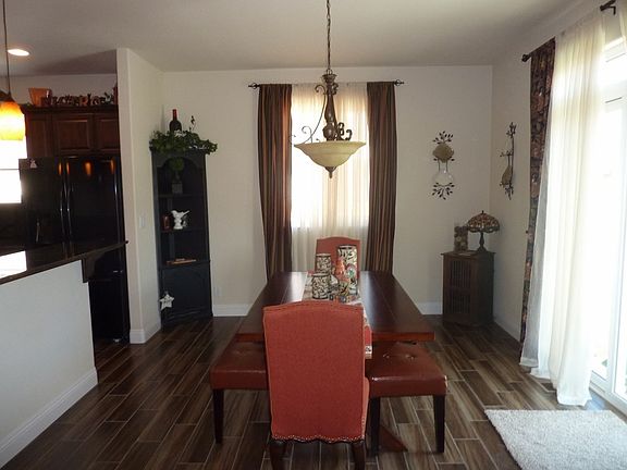 5th image of 1114 Las Brisas Dr