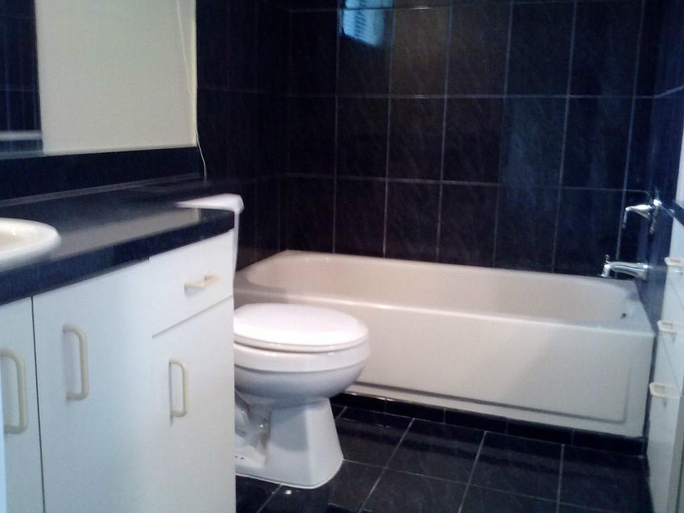1st image of 1033 Soelca Dr