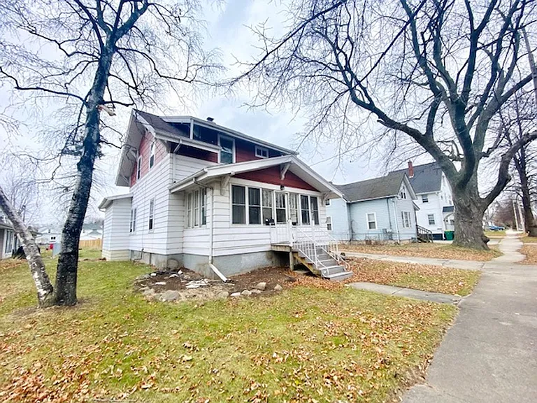 1263 Chicago St — Photo 4