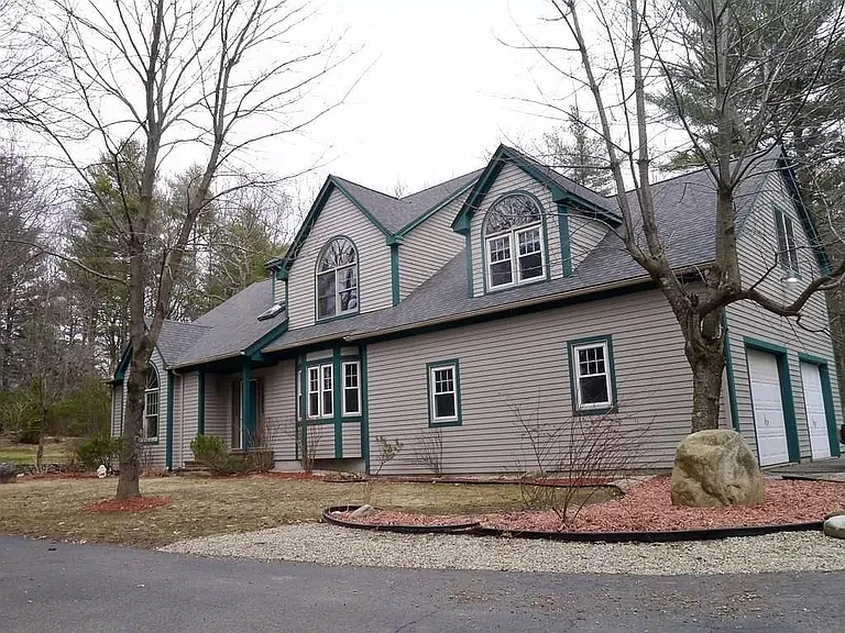 78 Schoolhouse Rd — Photo 2