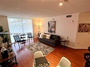 3rd image of 2775 NE 187th St APT 319