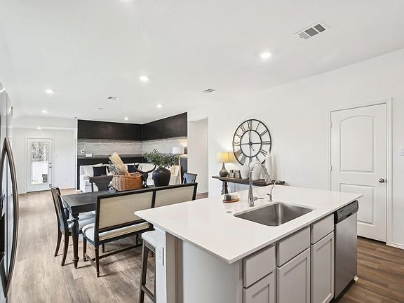 3rd image of 40611 Balsam Run Ln