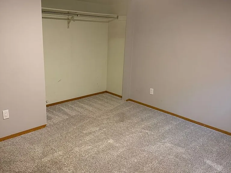 6471 Jonathan Ct — Photo 17