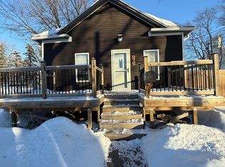 703 6th St, Rockwell City, IA 50579