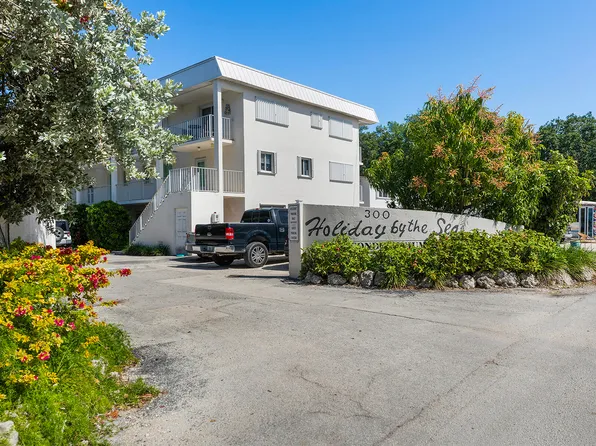 300 Ocean Dr APT 27, Key Largo, FL 33037