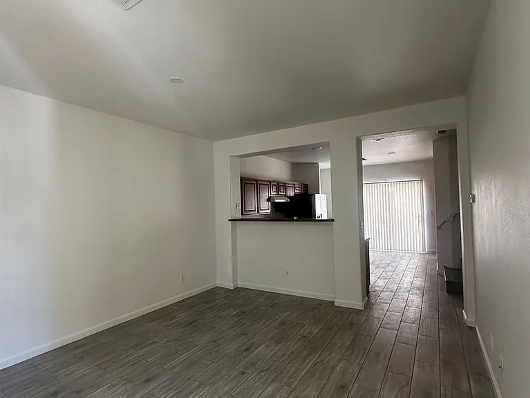 6186 Pacific Dogwood Ave — Photo 3