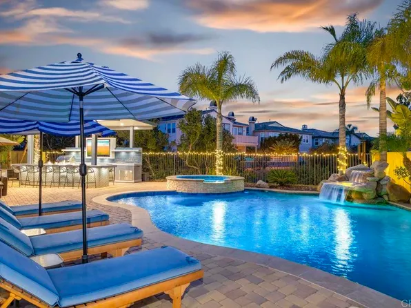 7563 Mona Ln, San Diego, CA 92130