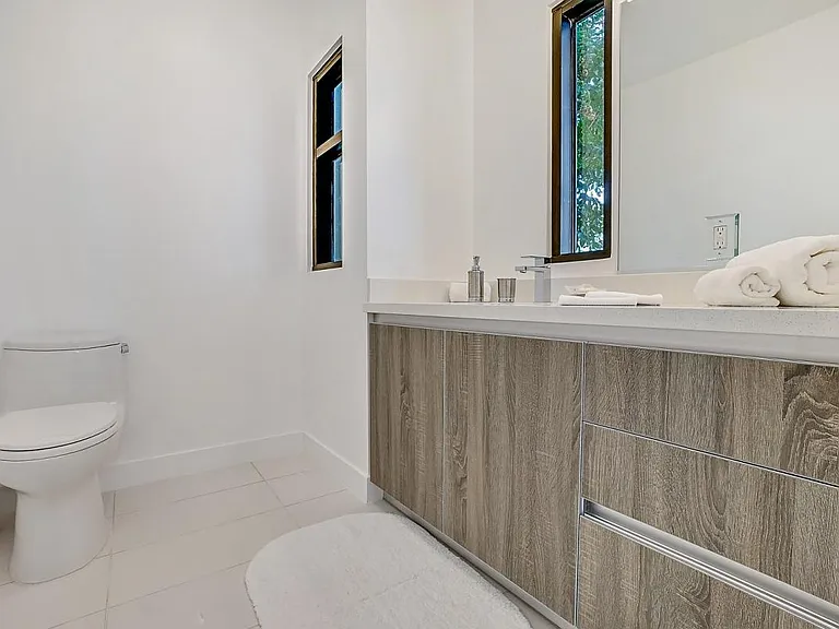 5420 Yolanda Ave — Photo 31