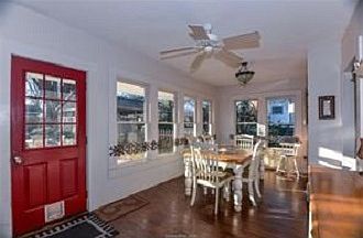 5th image of 407 W Buck St