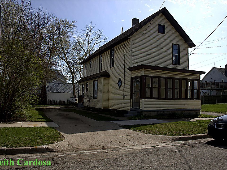 1st image of 812 Park St SW