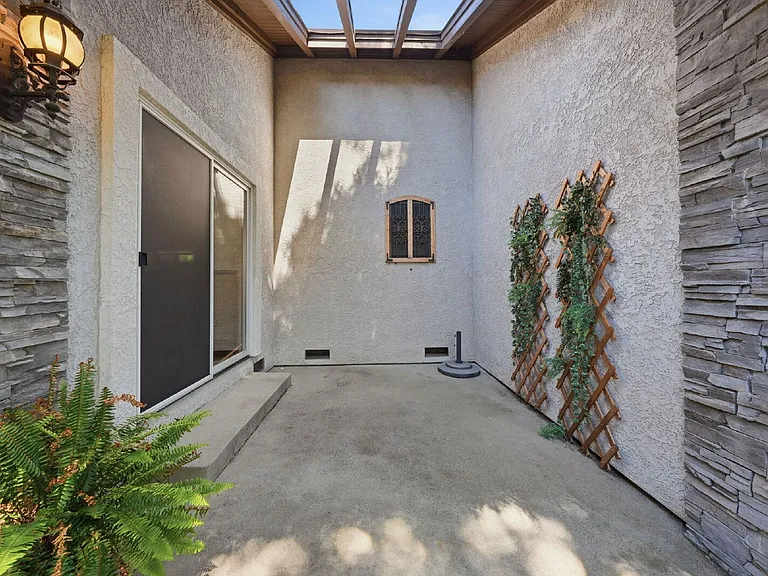 1484 Saint Andrews Dr — Photo 38