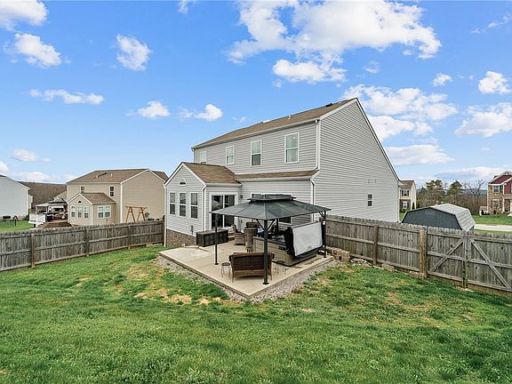 5th image of 155 Heathfield Dr