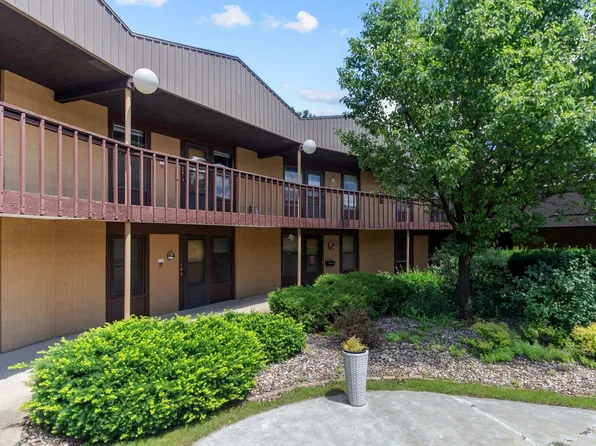 1441 S Van Dyke Rd APT 2H, Appleton, WI 54914