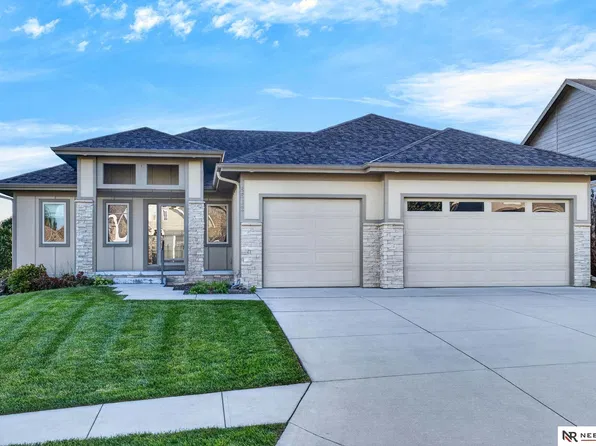 8513 N 173rd St, Bennington, NE 68007