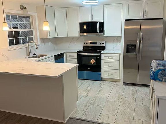 5th image of 206 Hillendale Rd
