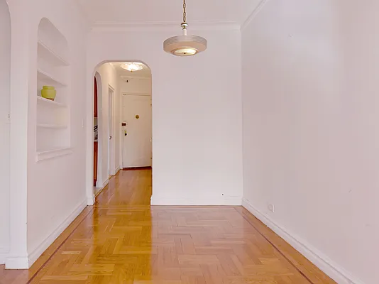 Sold by Bank Neary | media 2