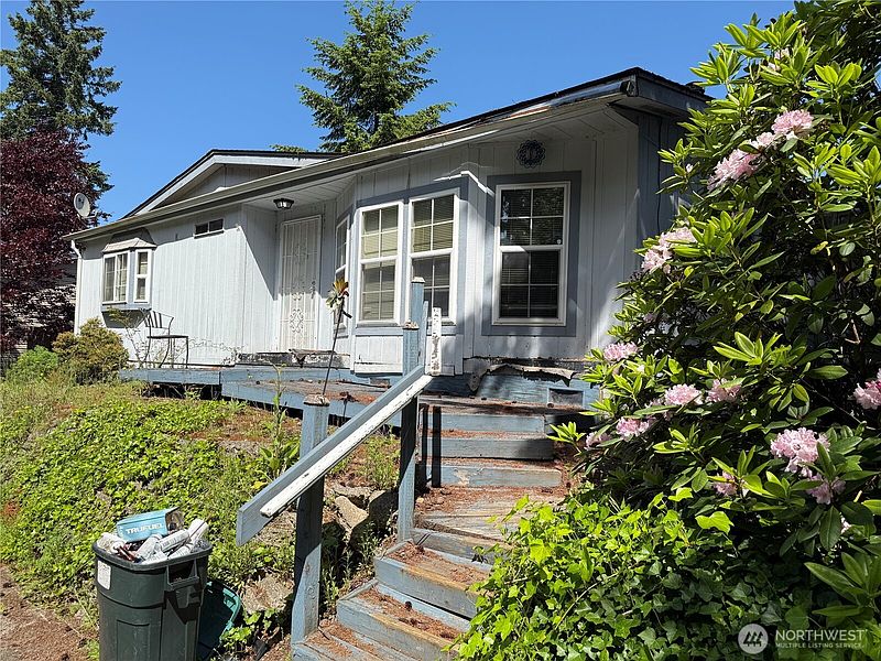 2nd image of 430 E Olympic Drive