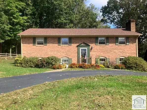 105 Ferndale Dr, Collinsville, VA 24078