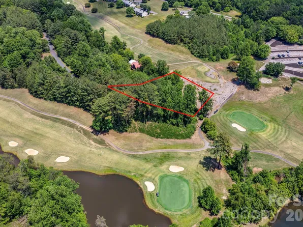 12 Sheepnose Dr, Lake Lure, NC 28746