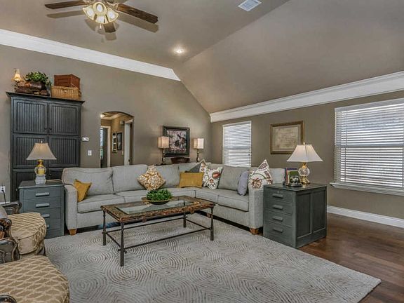 4th image of 7908 Kingsgate Dr
