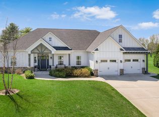 978 S Fairway Village Ct, Greenfield, IN 46140