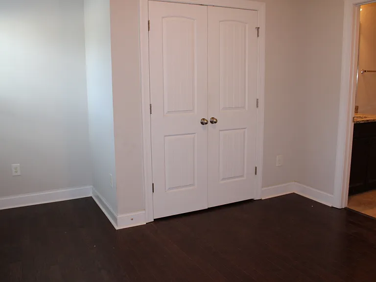 241 Vinewood Pl — Photo 3