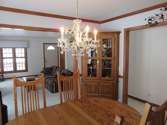 5th image of 3S183 Home Ave