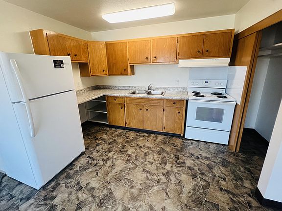 3rd image of 315 S Marshall St #2