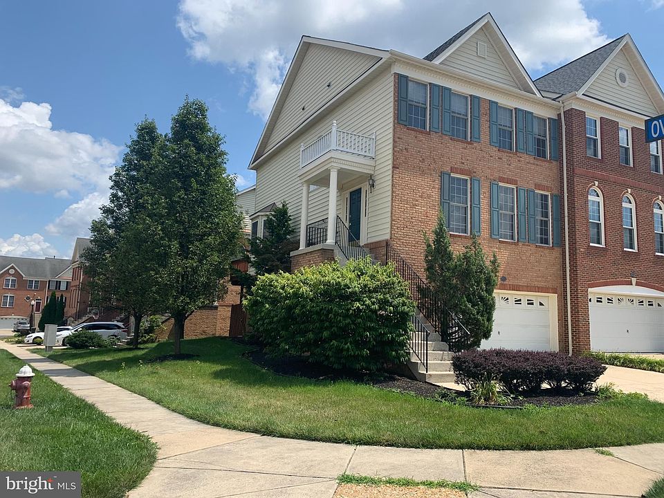 1st image of 25937 Kirkwood Sq