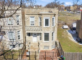 4214 W Wilcox St, Chicago, IL 60624