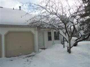 775 Hampton Cir, Aurora, OH 44202