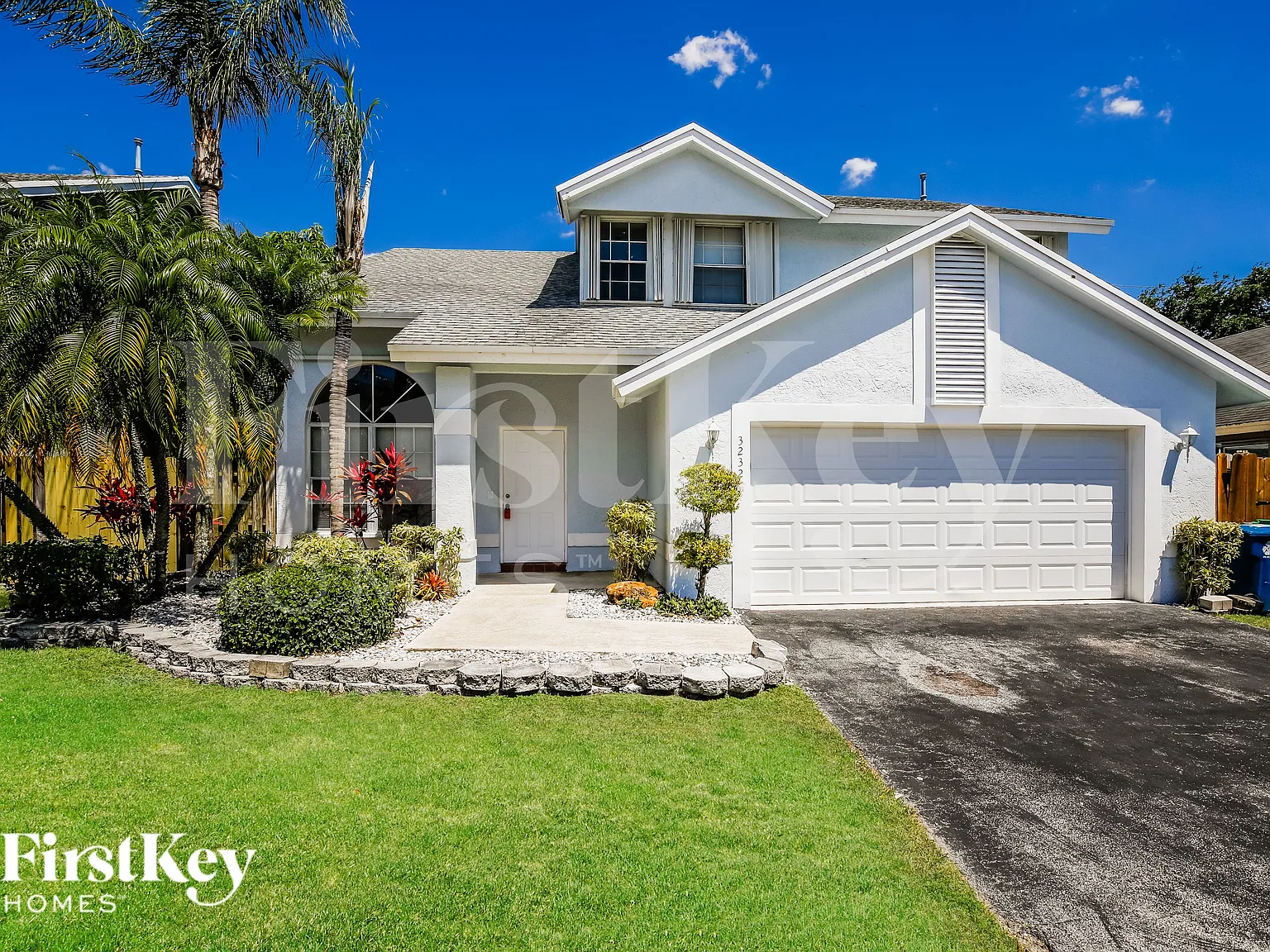 4 bed, 2.0 bath, 2039 sqft, $4,365 — Photo 1