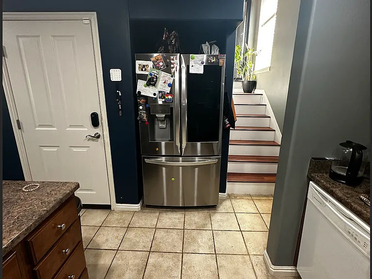 430 N Hodges Ln — Photo 4