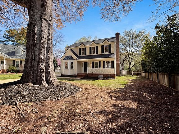 3rd image of 8612 Clovehitch Ct