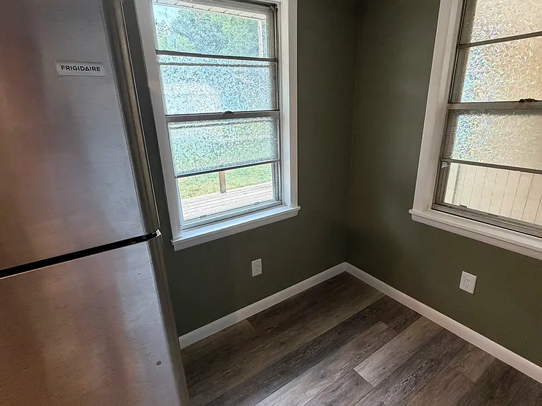 404 N Lemon St — Photo 15