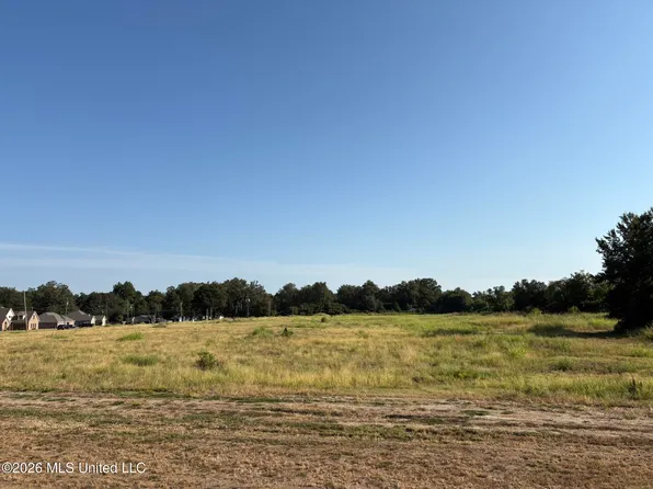 701 Memorial Dr, Cleveland, MS 38732