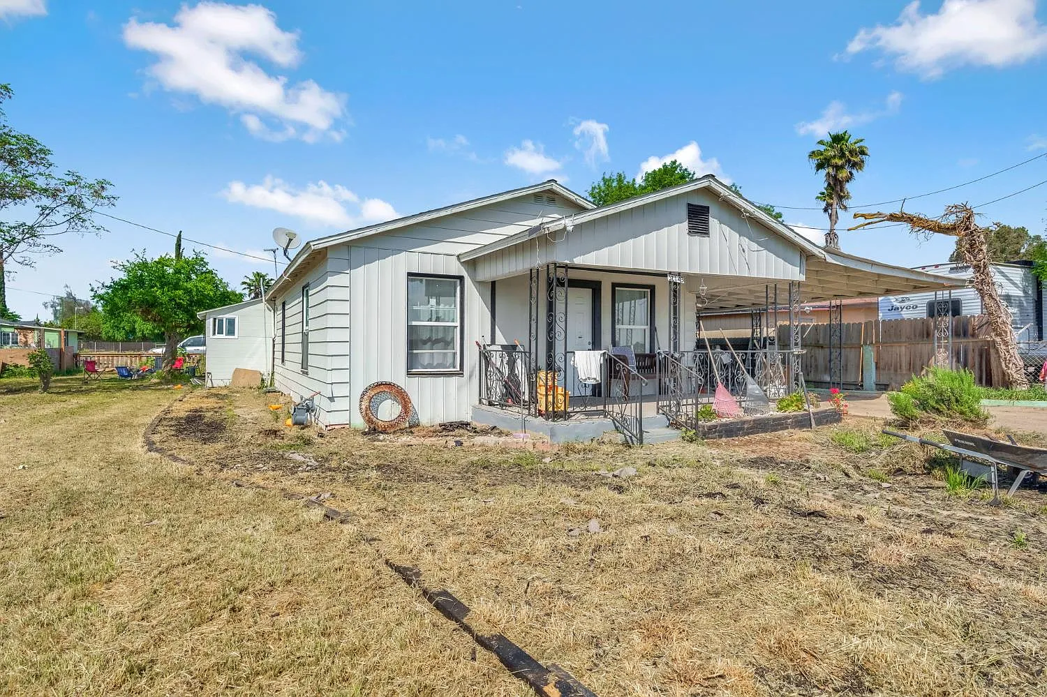 32143 Avenue 8 photo 1