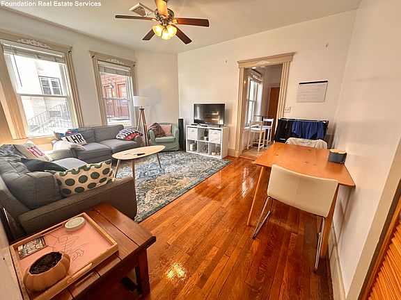 2nd image of 140 Sutherland Rd #1