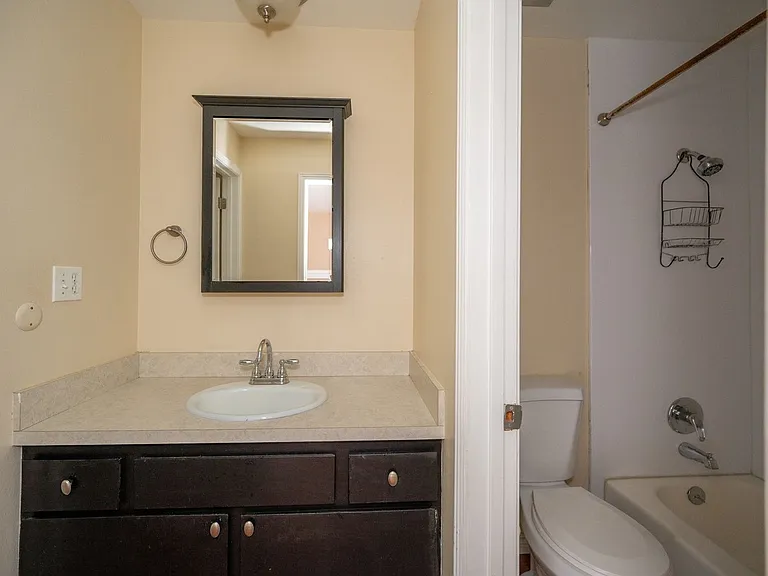 5407 S Willow Ln — Photo 17