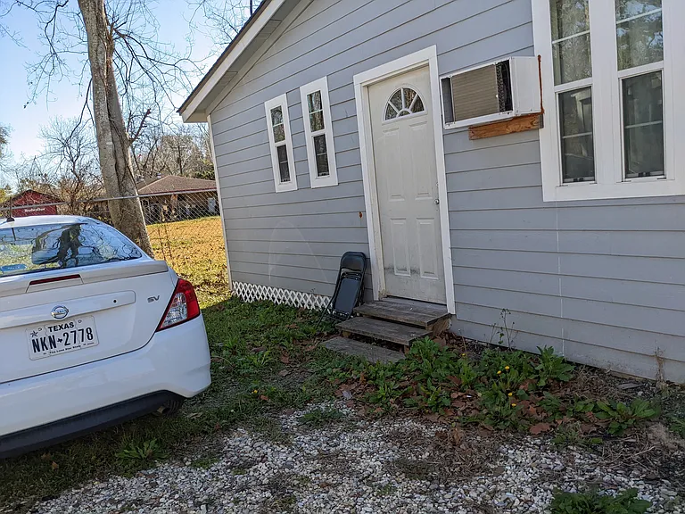 5835 Albert Dr — Photo 12