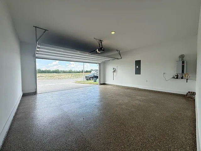 17141 Oxborough Dr — Photo 34